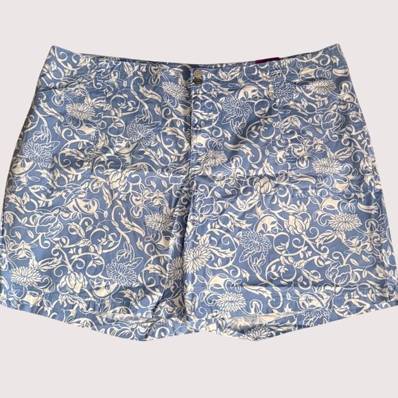 Lane Bryant Tropical Shorts Plus Size 28 Blue White Summer Style Cruise Fashion - Picture 2 of 12